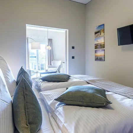 Apartment Humboldtsuite In Der Seefahrtschule Wustrow (Fischland)