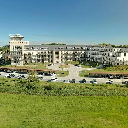 Apartment Humboldtsuite In Der Seefahrtschule Wustrow (Fischland)